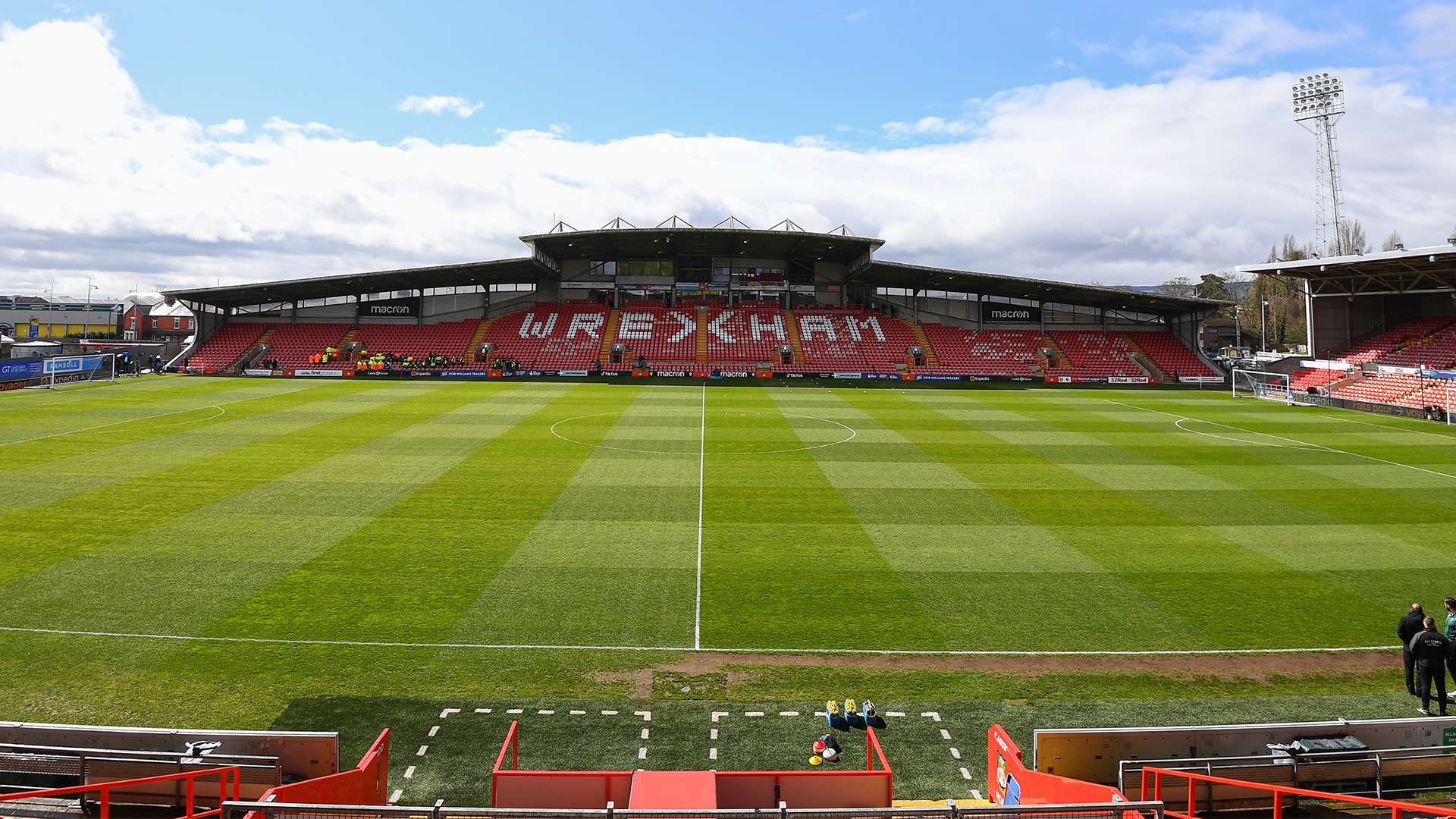 英媒：熱刺三位大將預計可出戰盧頓！.