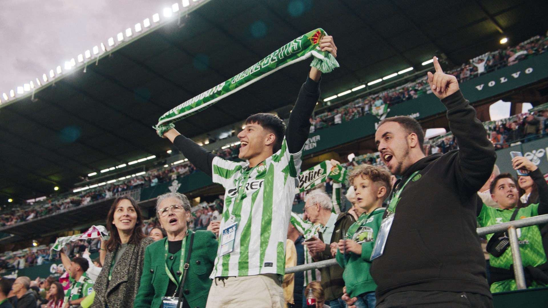 友的進步空 友的進步空